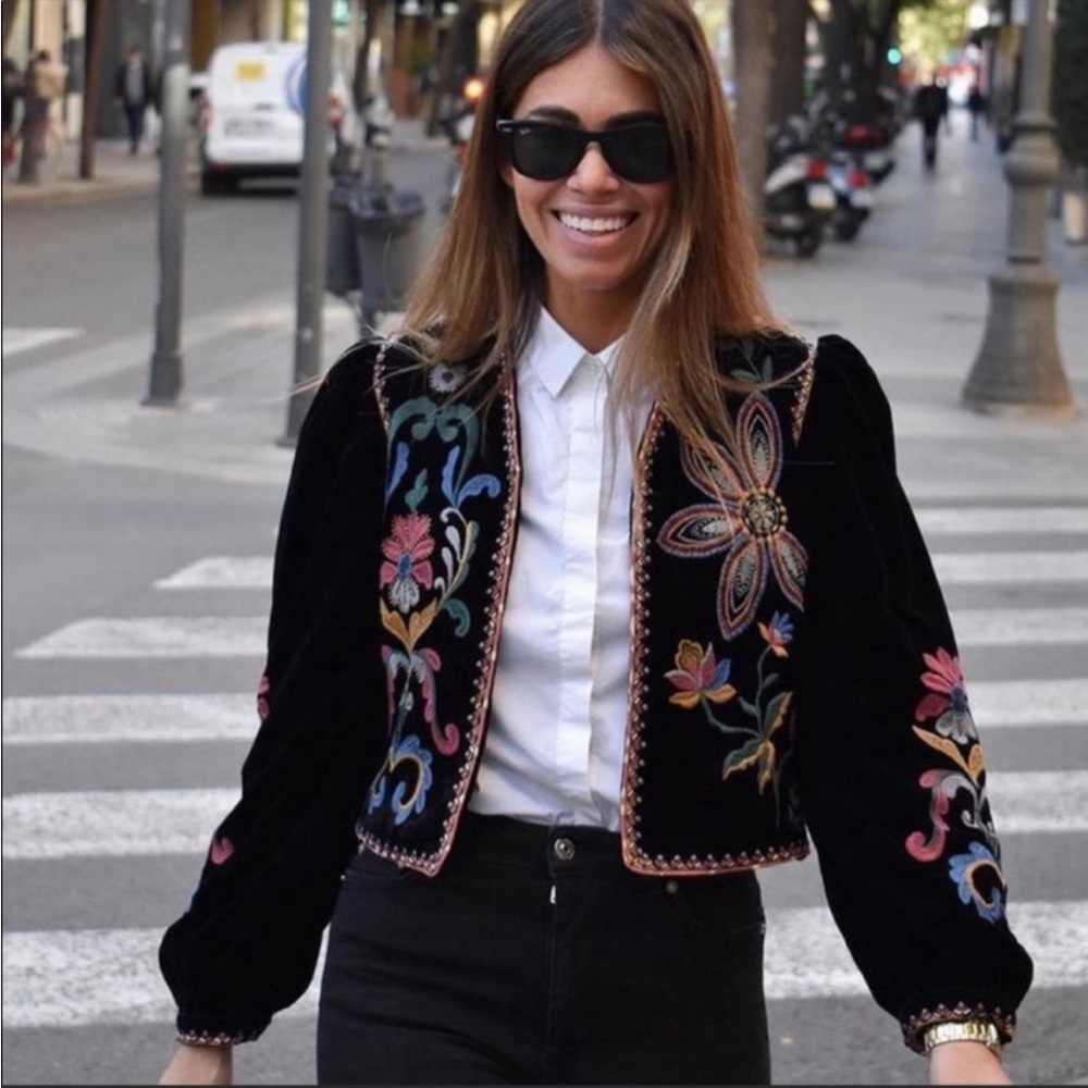 LAST ☝🏼 ZARA NWT EMBROIDERED VELVET BLAZER 🔥